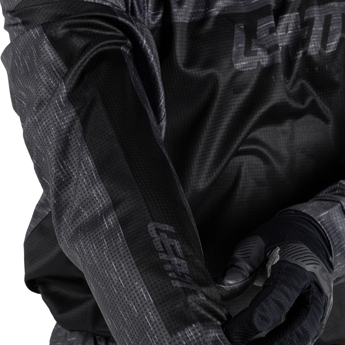 Image em miniatura da foto do produto - 0cb7681e-5772-4ffe-8bec-4038baedeea0