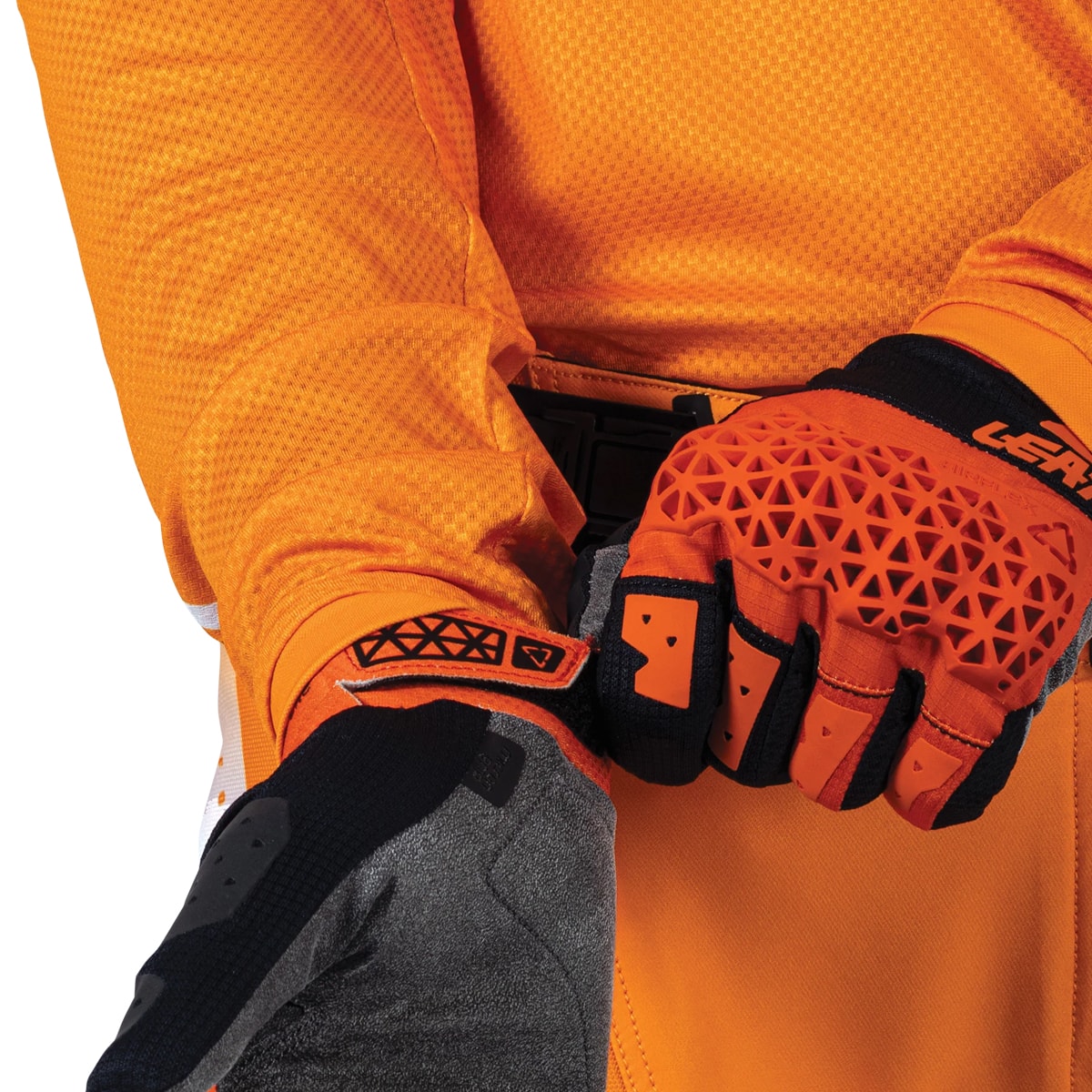 Image em miniatura da foto do produto - 995236de-21bd-4328-8885-bac2618e9dda