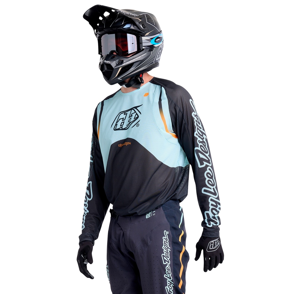 Image em miniatura da foto do produto - fd493f35-92ff-430d-9677-cc9ced7cffca