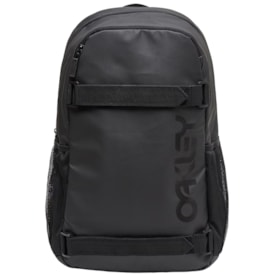 Segunda imagem do produto Mochila Oakley Freshman Skate Blackout Preto