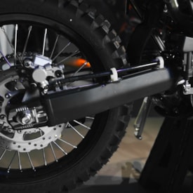Segunda imagem do produto Protetor de Balança Klx 300r Amx Preto