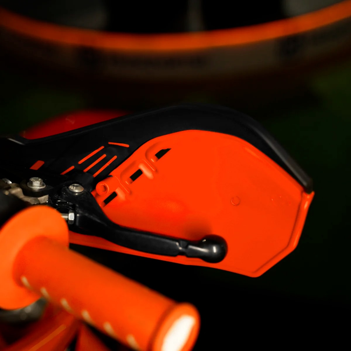 Image em miniatura da foto do produto - 04412d9b-b937-4807-8882-4138f9c2ed24