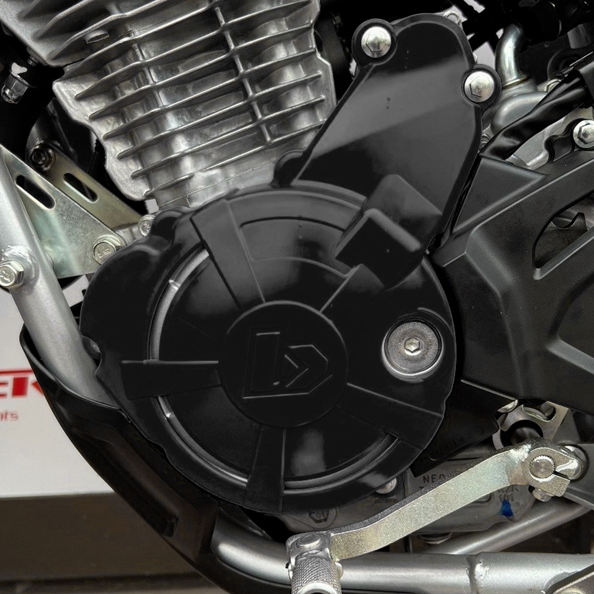 Segunda imagem do produto Protetor Tampas Laterais do Motor Crf 300f Biker Magneto Ignição Xtreme Preto